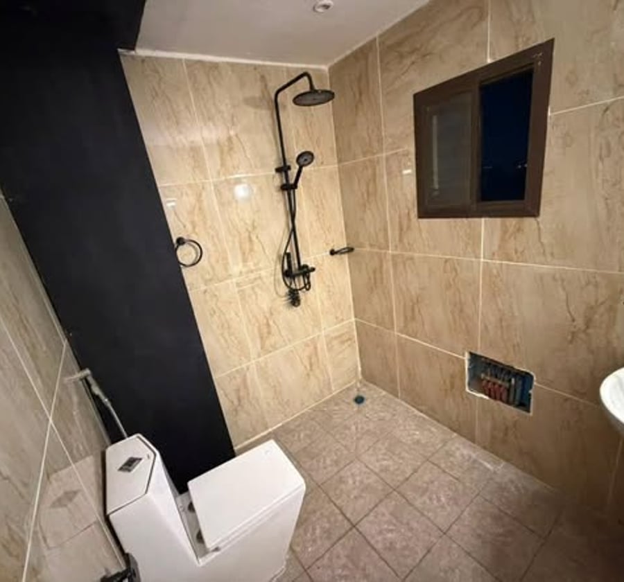 Chambre moderne à louer à Logpom