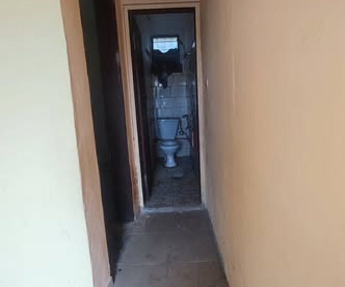 Studio moderne à louer à Logbaba