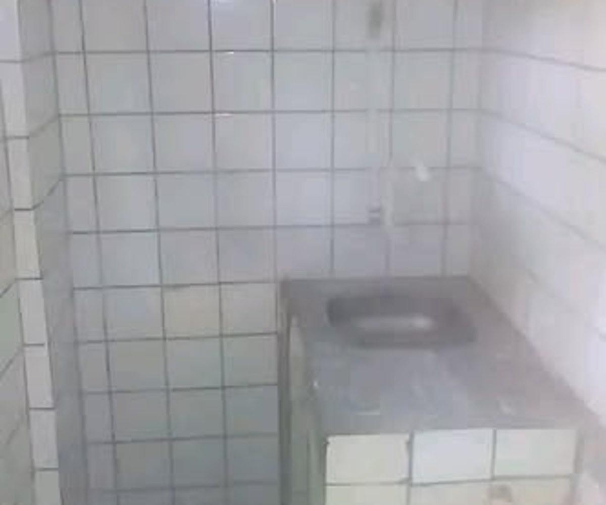 Chambre moderne avec cuisine – Beedi Hôpital général