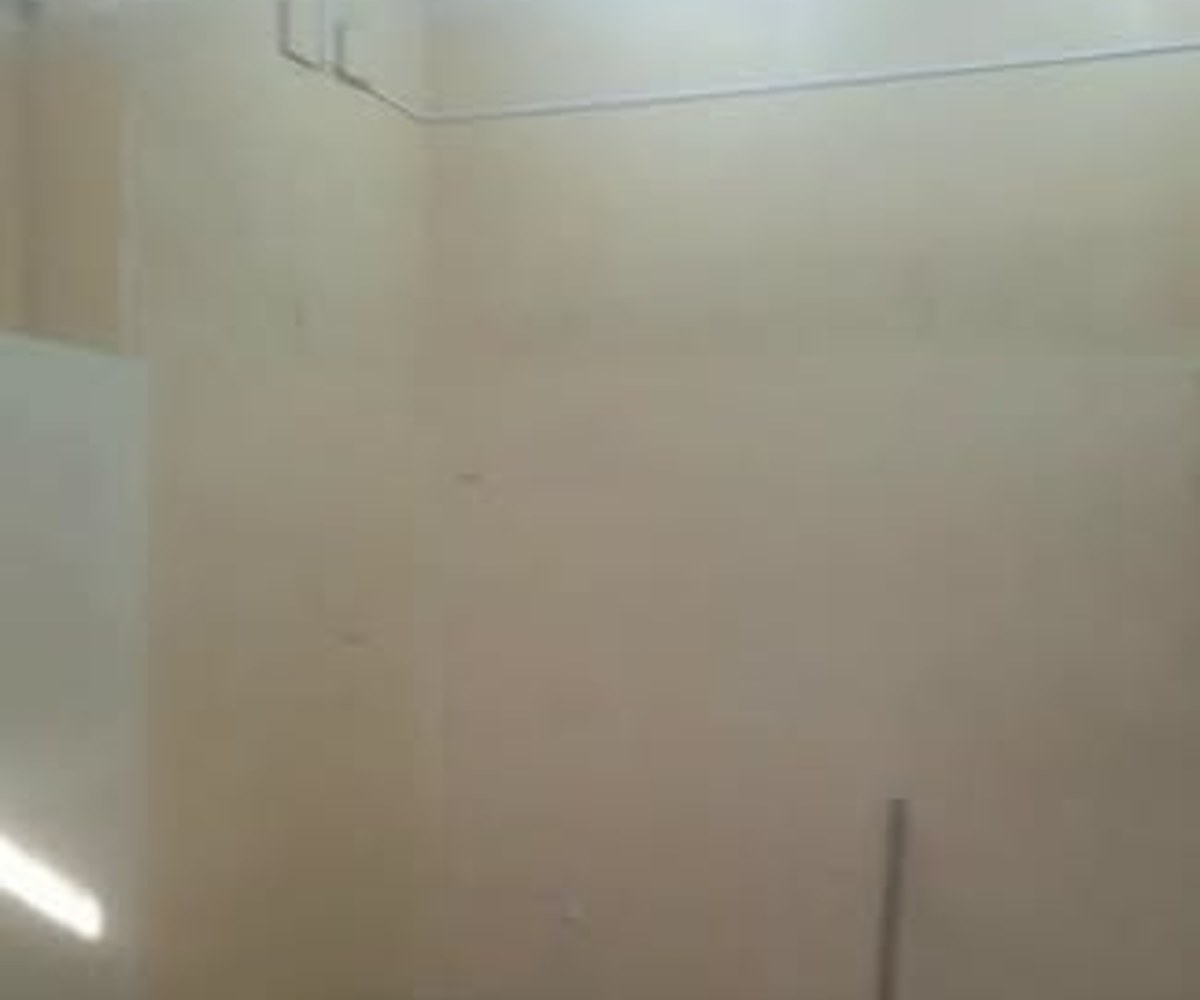 Boutique à louer à Essos, Yaoundé
