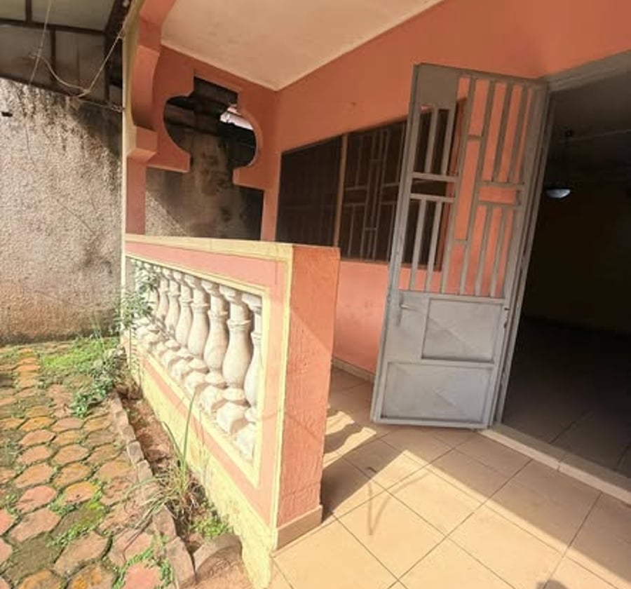 Villa à louer à Ngousso, Yaoundé