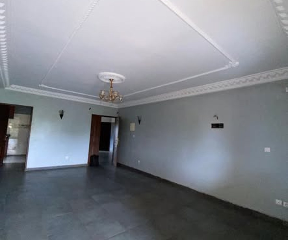 Appartement 2 chambres à Ekoumdoum