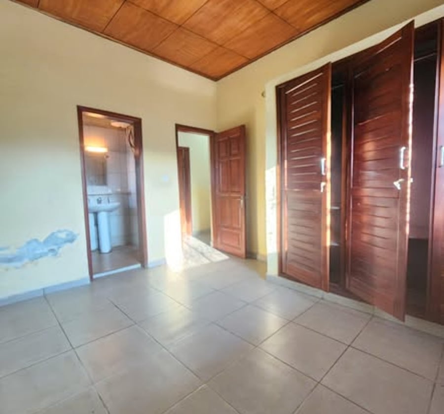 Vaste studio moderne neuf - Nkolbisson Yaoundé