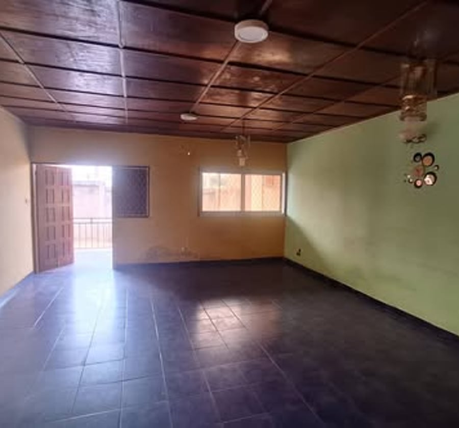 Villa en location à Odza - 4 chambres