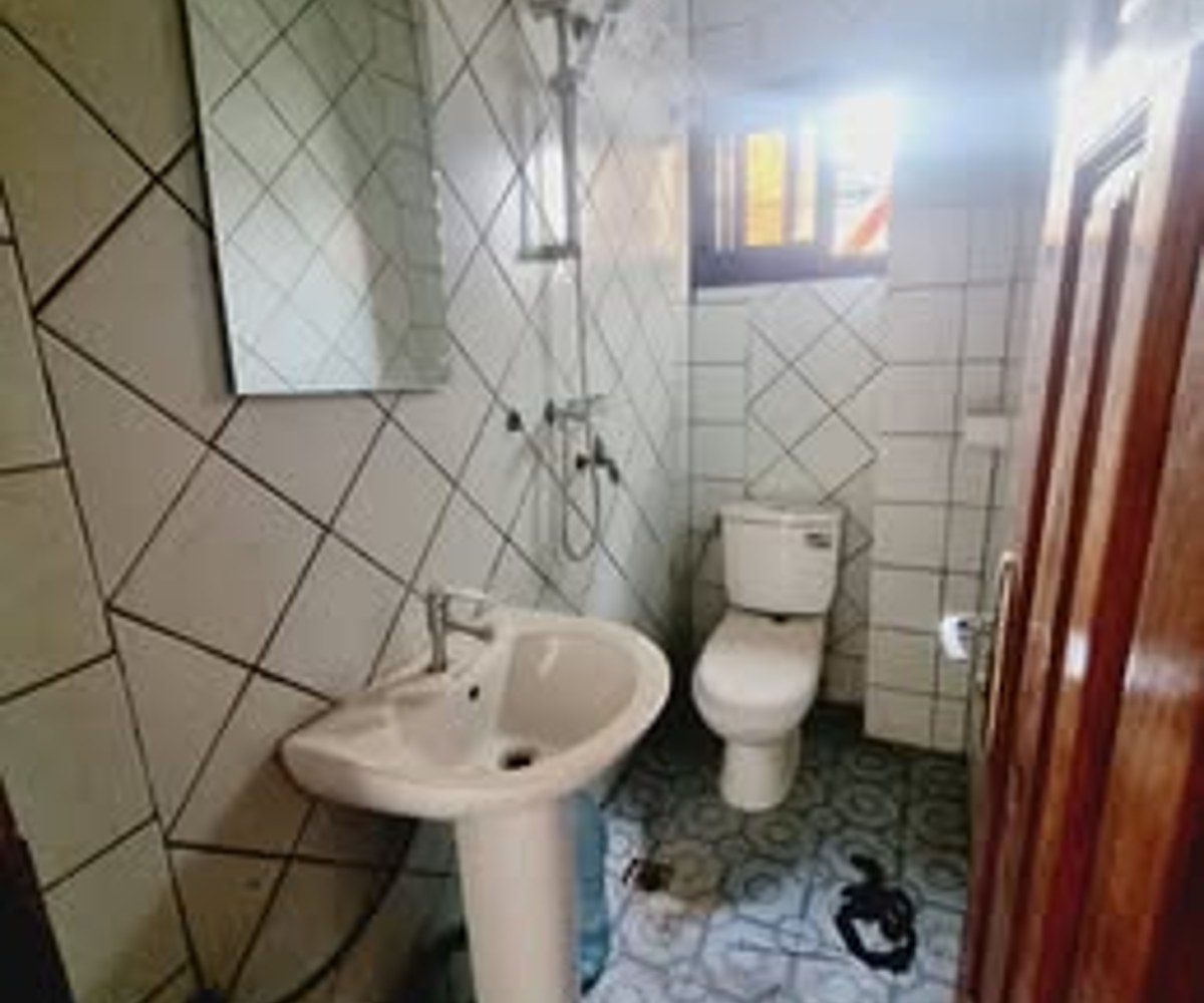 Appartement lumineux et sécurisé à Logbessou