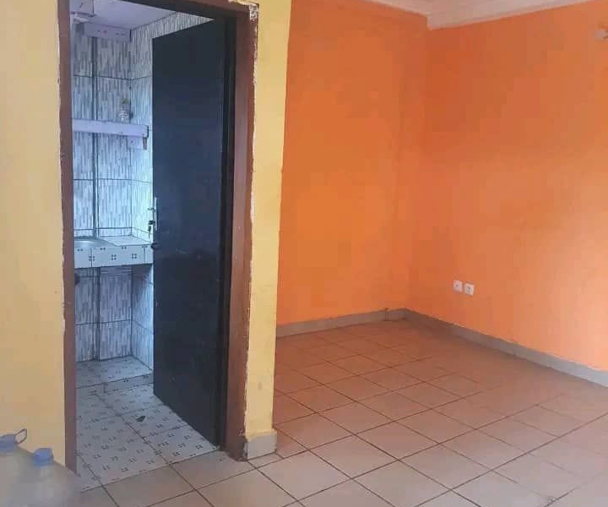 Studio moderne à louer à Oyom Abang