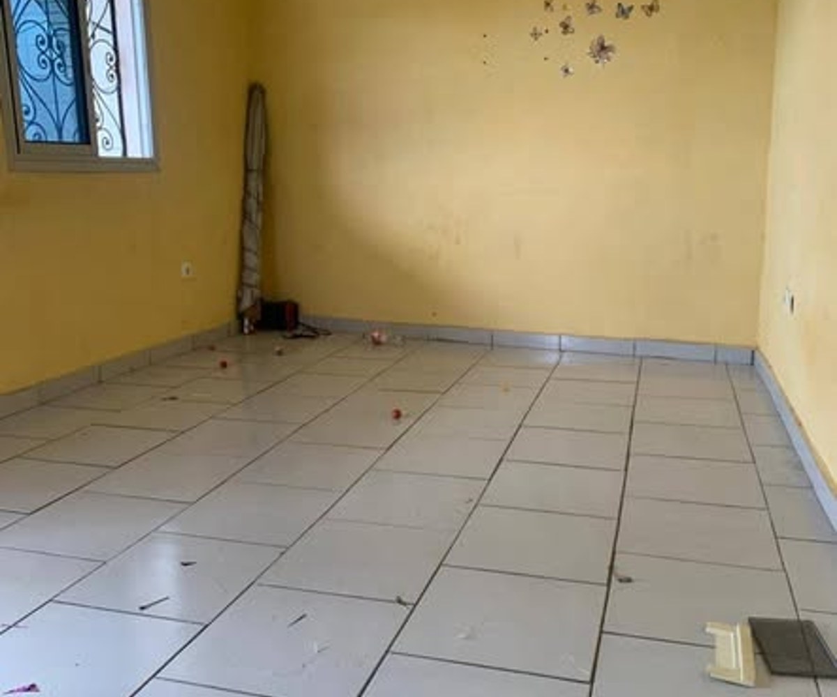 Studio à Yassa - 35 000 FCFA/mois
