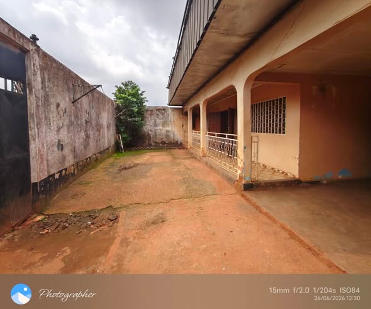 Villa à louer - Essos, Yaoundé