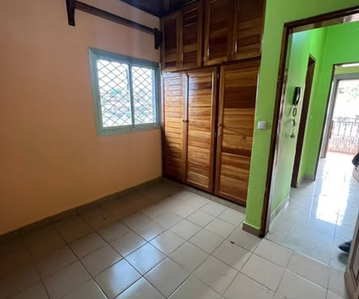 Appartement moderne à Biyem-Assi TKC