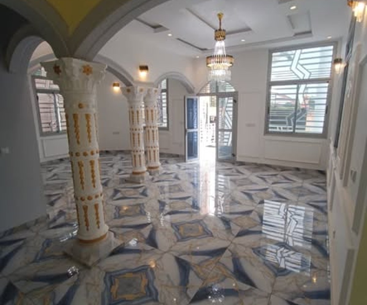 Duplex ultra moderne à louer à Barrière, Yaoundé