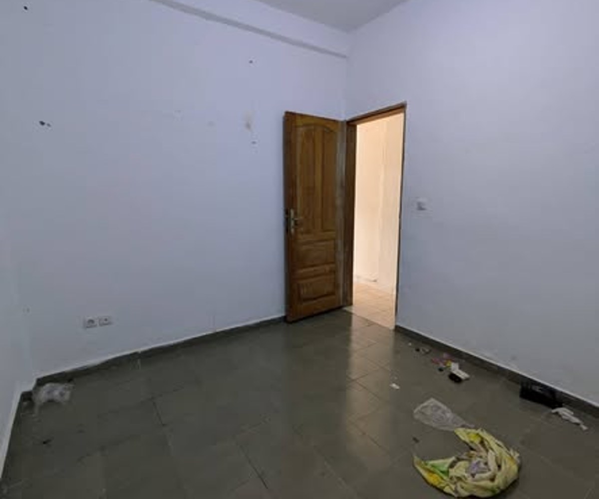 Studio moderne à louer à Logbessou