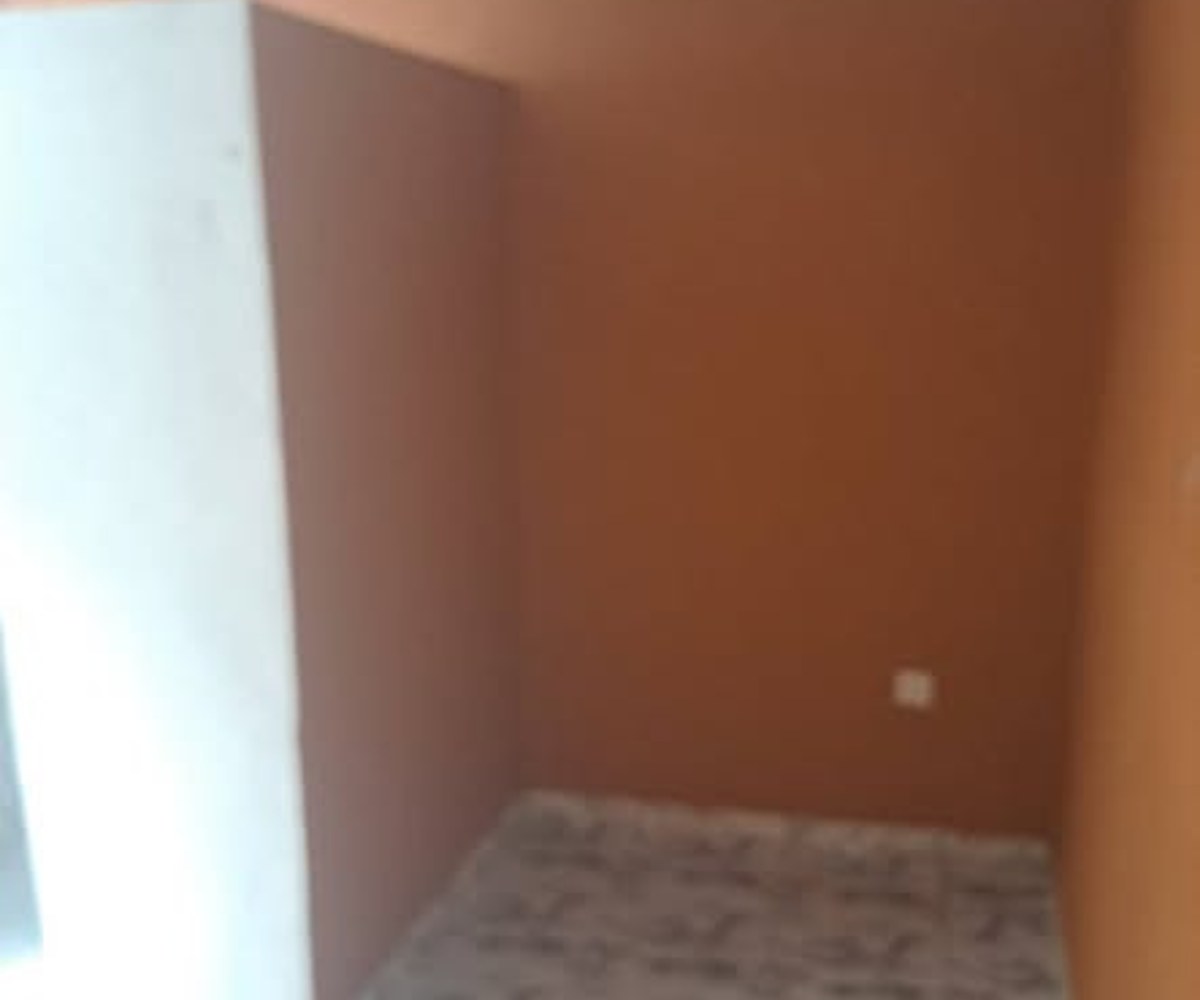 Chambre moderne à louer à Nkolfoulou