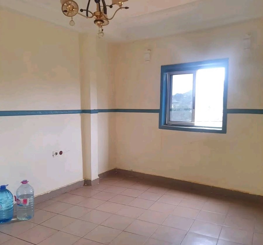 Studio moderne à louer à Nkolbisson – 50 000 XAF/mois