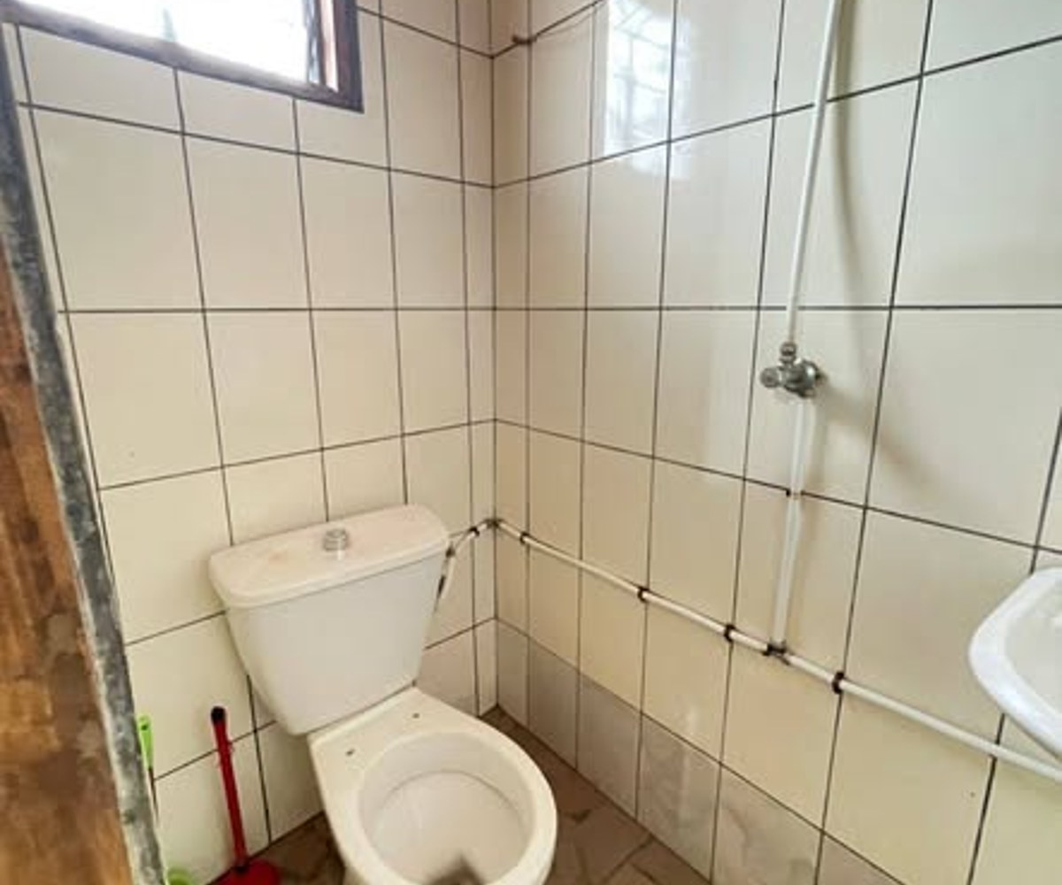 Chambre moderne à louer – Montée Chapelle, Obili (Yaoundé)
