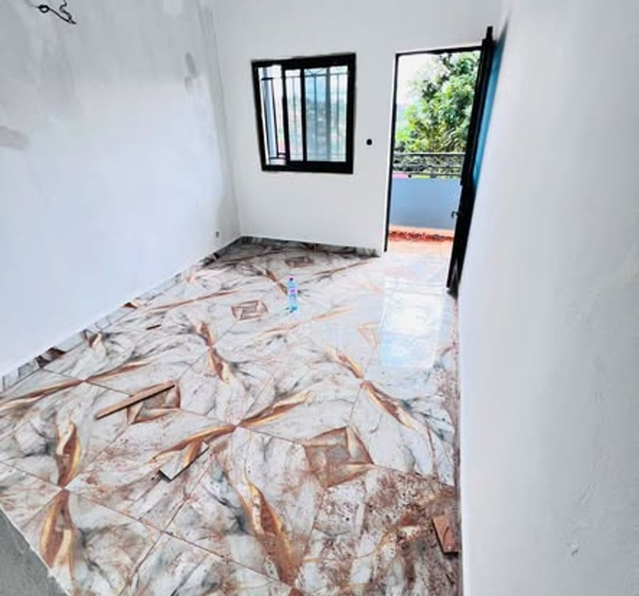 Studio à louer à Messassi