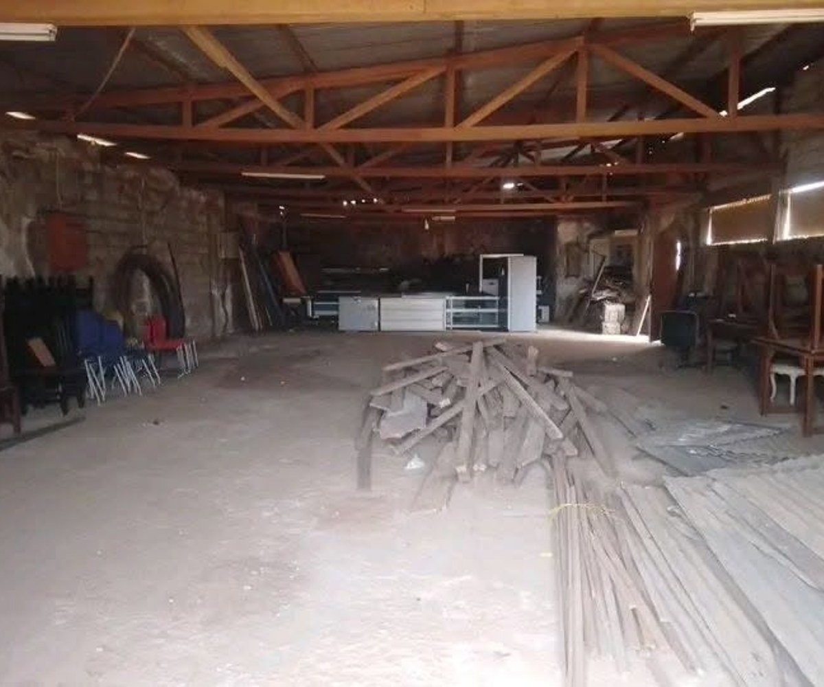 Grande concession commercial à louer à Yaoundé Ekoudoum