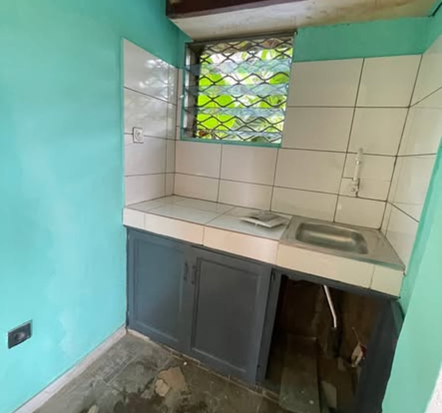 Chambre moderne - PK 12, Douala