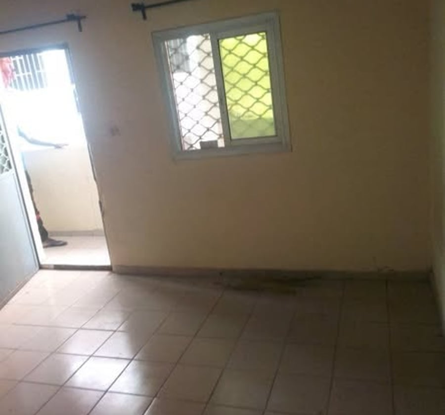 Chambre moderne 3 pièces à Logpom - 45 000 XAF/mois