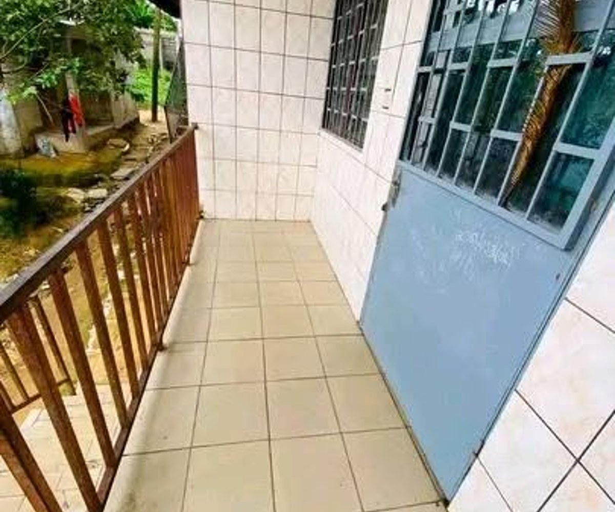 Studio moderne à louer à Logbaba - quartier 1