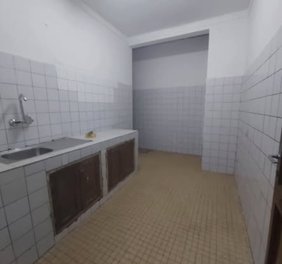 Villa à louer à Biyem-Assi, Yaoundé