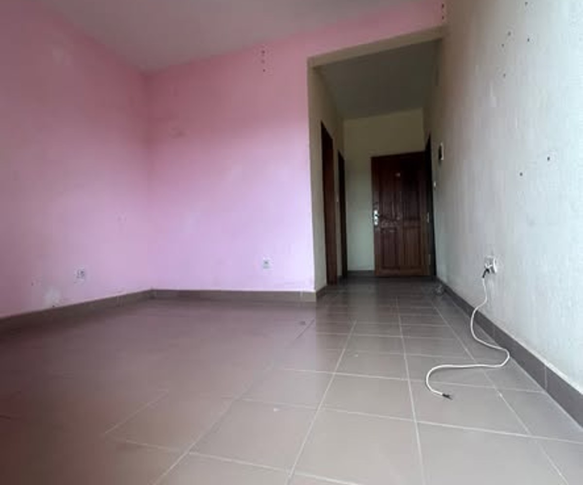 Chambre moderne 3 pièces à louer – PK 15, Douala