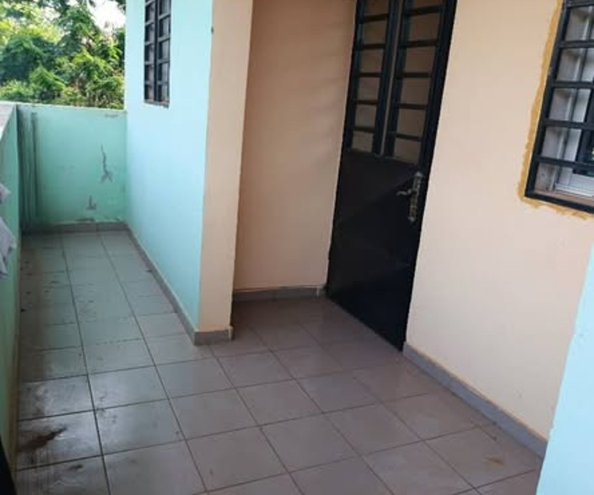 Chambre moderne à louer à Awae Escalier, Yaoundé