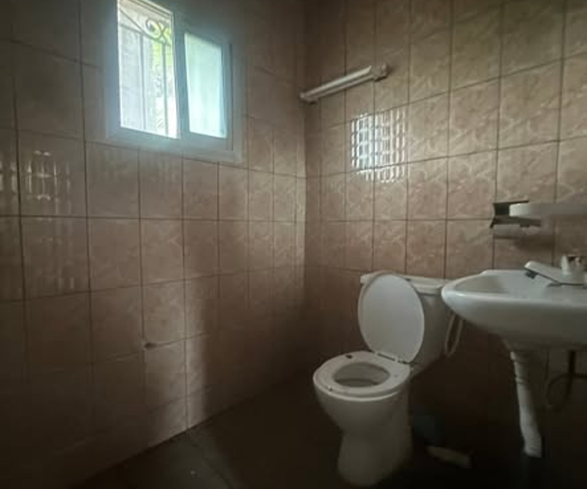 Chambre moderne 3 pièces avec placard - PK 14, Douala