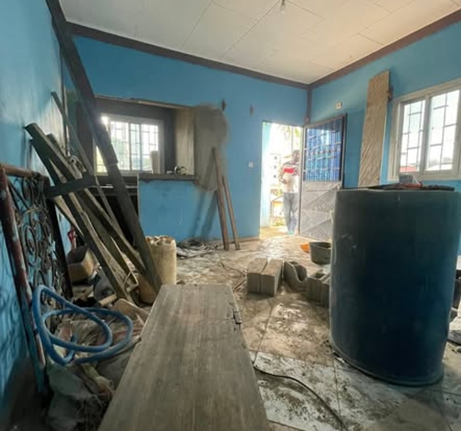 Studio moderne 4 pièces à louer à PK 13, Douala