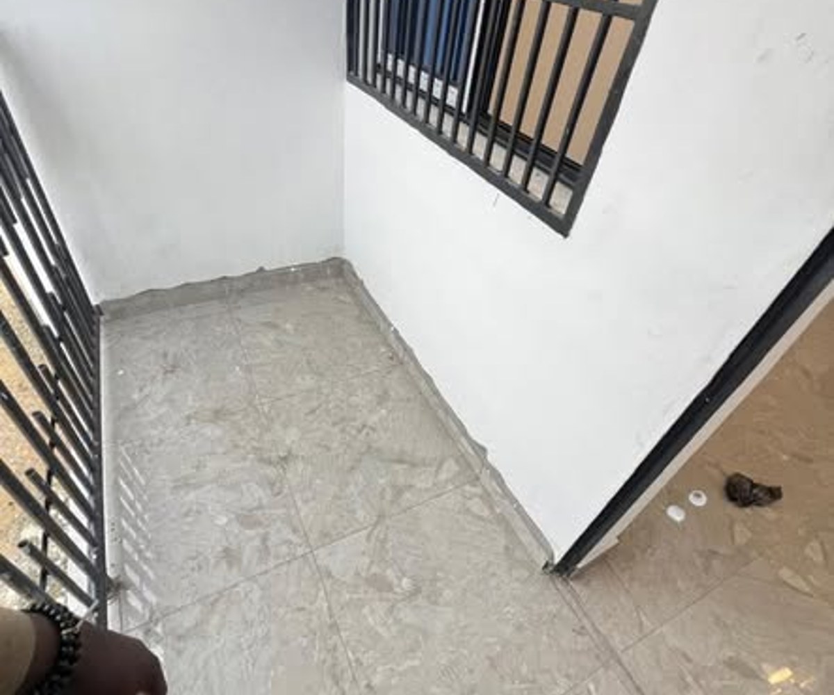 Studio moderne à Logpom, Douala