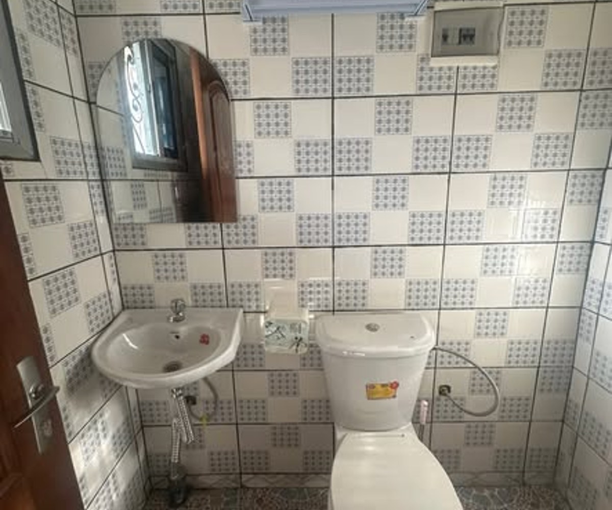 Chambre moderne 3 pièces à PK17 Douala