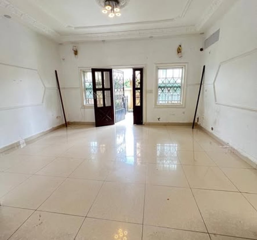 Appartement moderne 3 chambres à Logbessou
