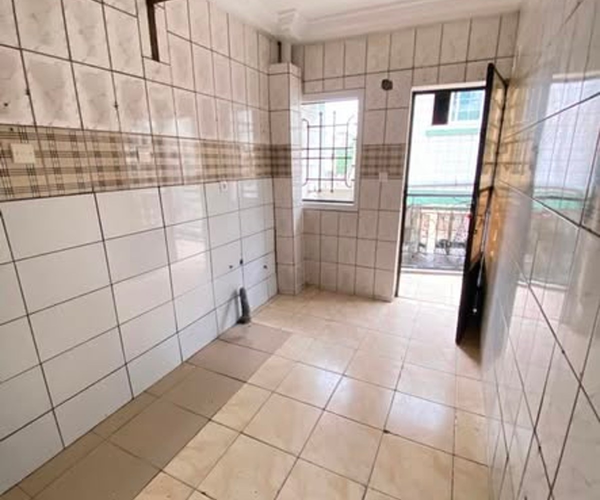 Chambre moderne à louer à Makepe Saint Tropex