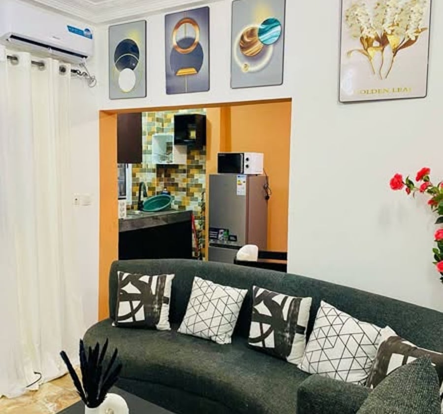 Studio meublé haut de gamme à Odza (Borne 10)