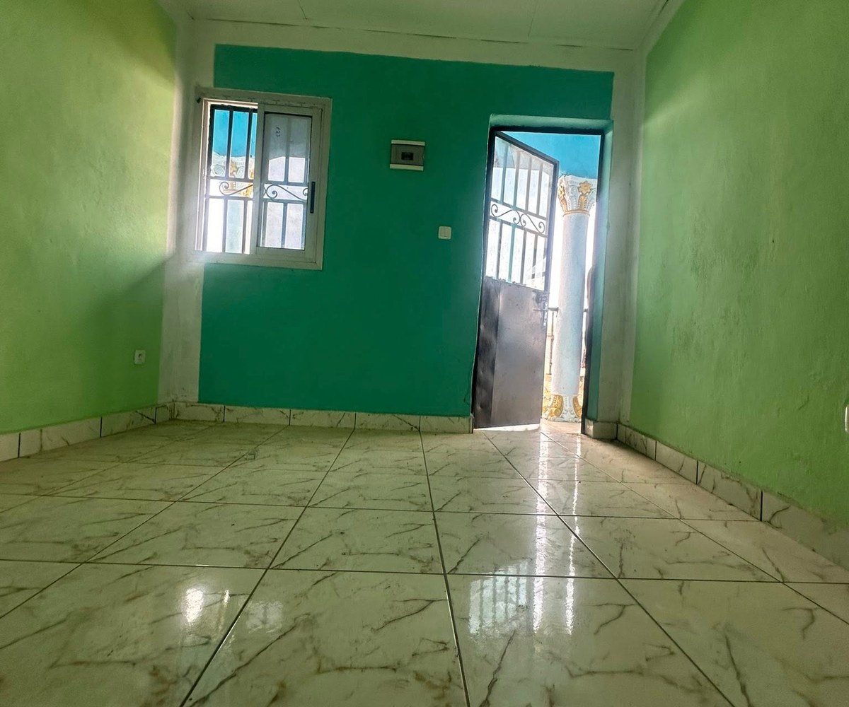 4 chambres modernes à louer à PK 8, Douala