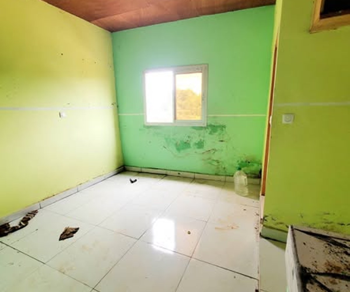 Chambre moderne à louer - Efoulan