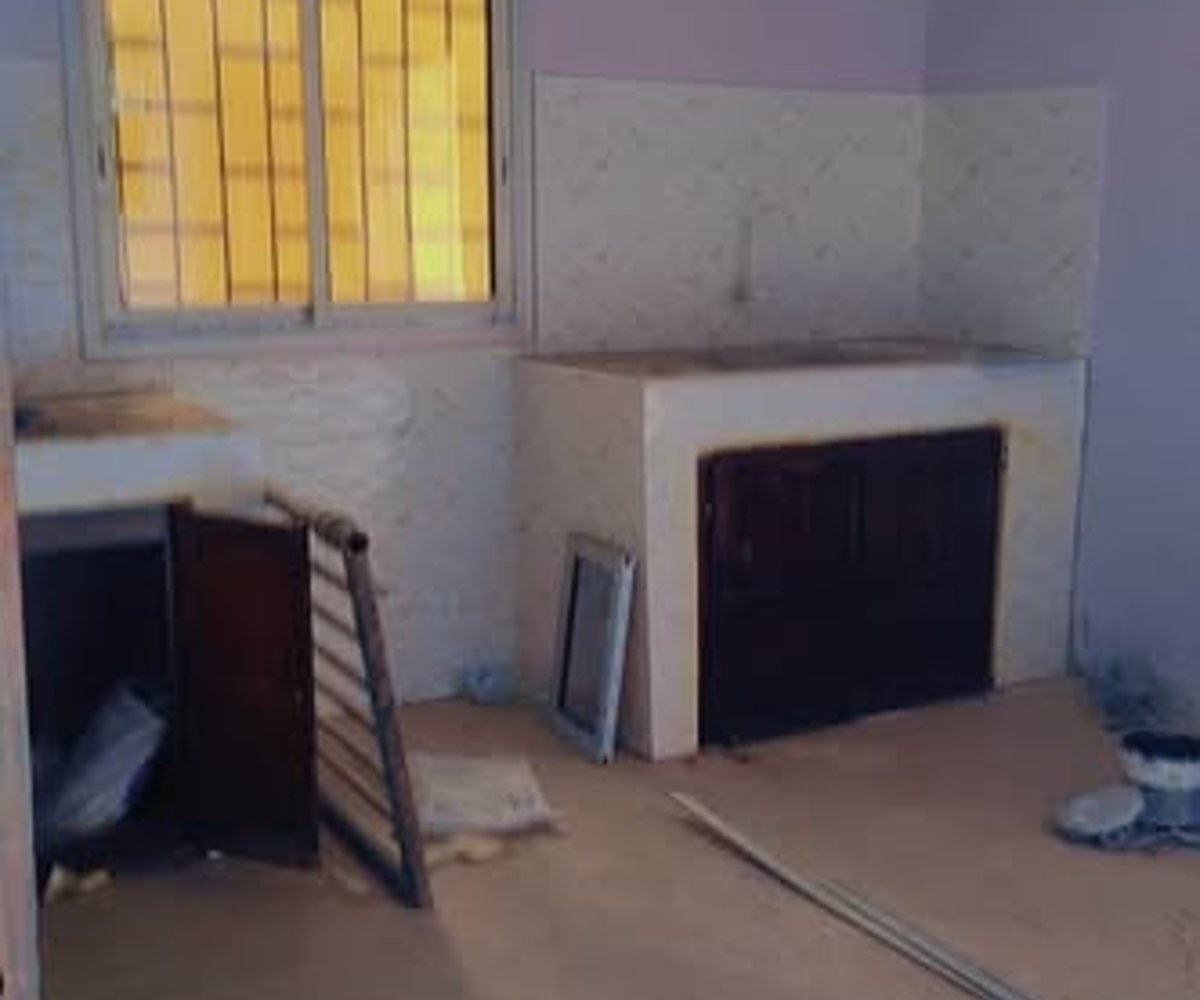 Appartement moderne à louer - PK 10