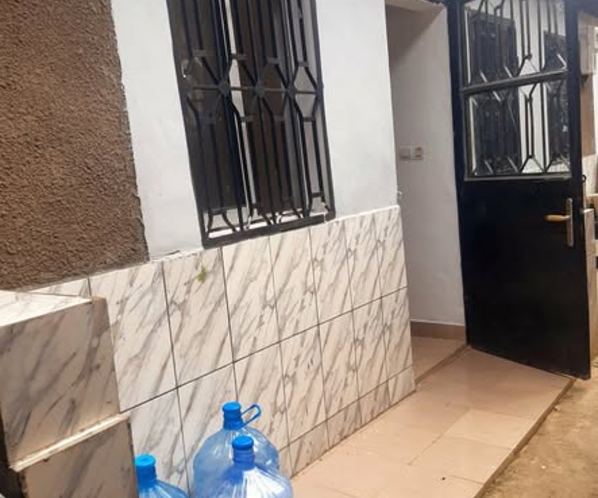 Studio moderne à Ndogpassi 2