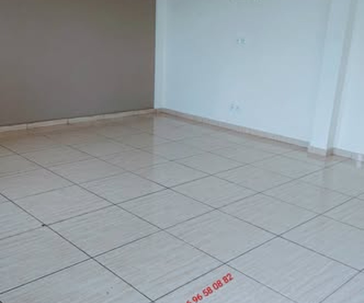 Appartement 2 chambres à louer à Yassa, près du Stade Japoma