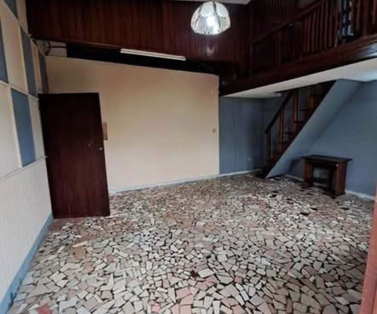Studio moderne à Odza