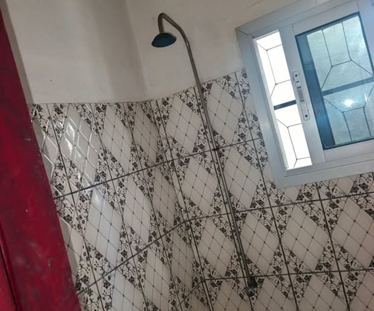 Studio moderne à louer à PK 10