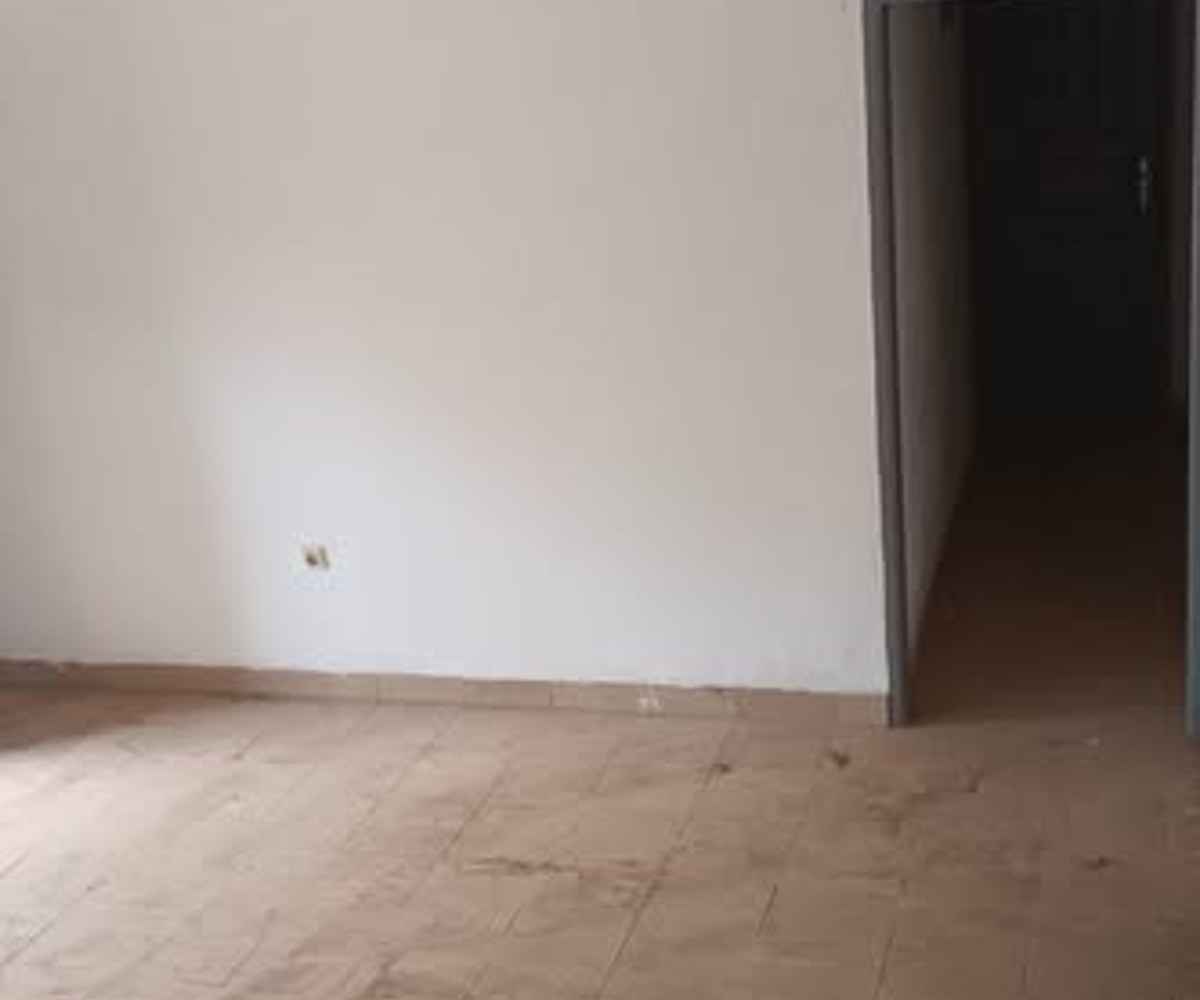 Appartement 3 chambres à louer à Ekie Chefferie, Yaoundé
