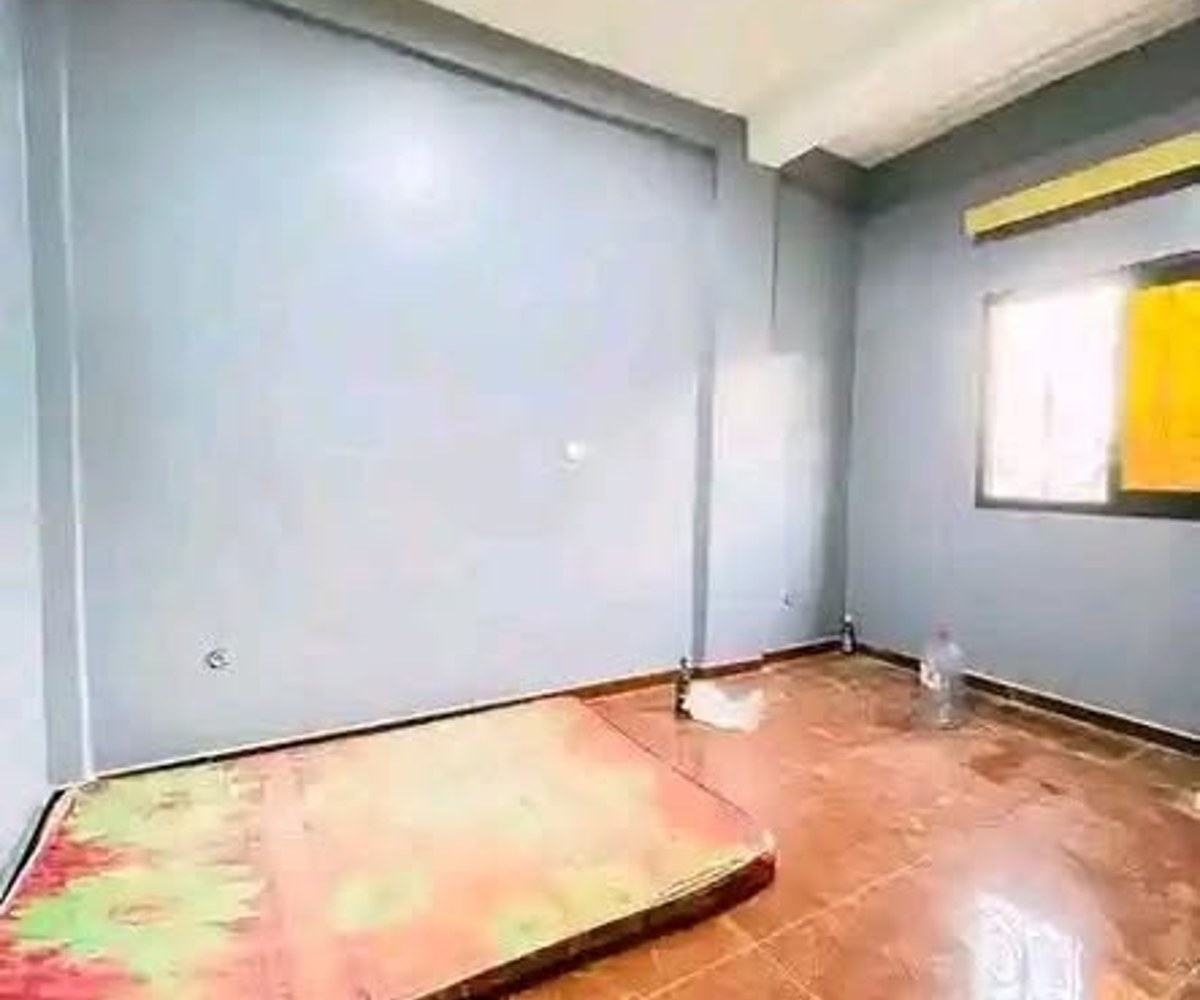 Studio moderne 4 pièces à louer - Cité des Palmiers