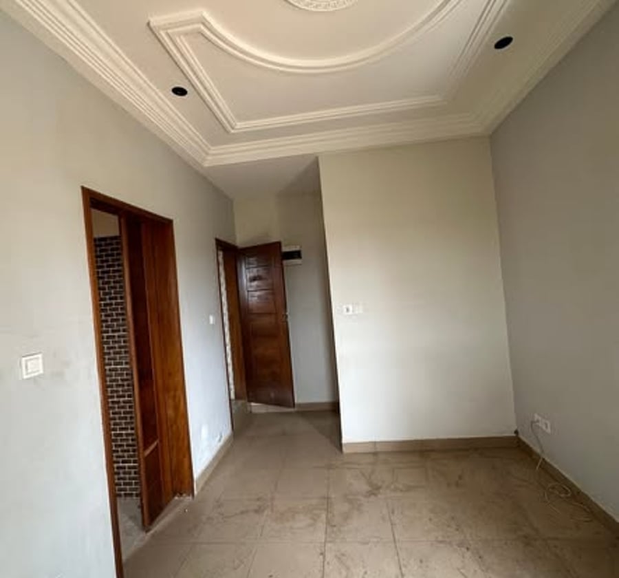Studio moderne à Lendi, Douala