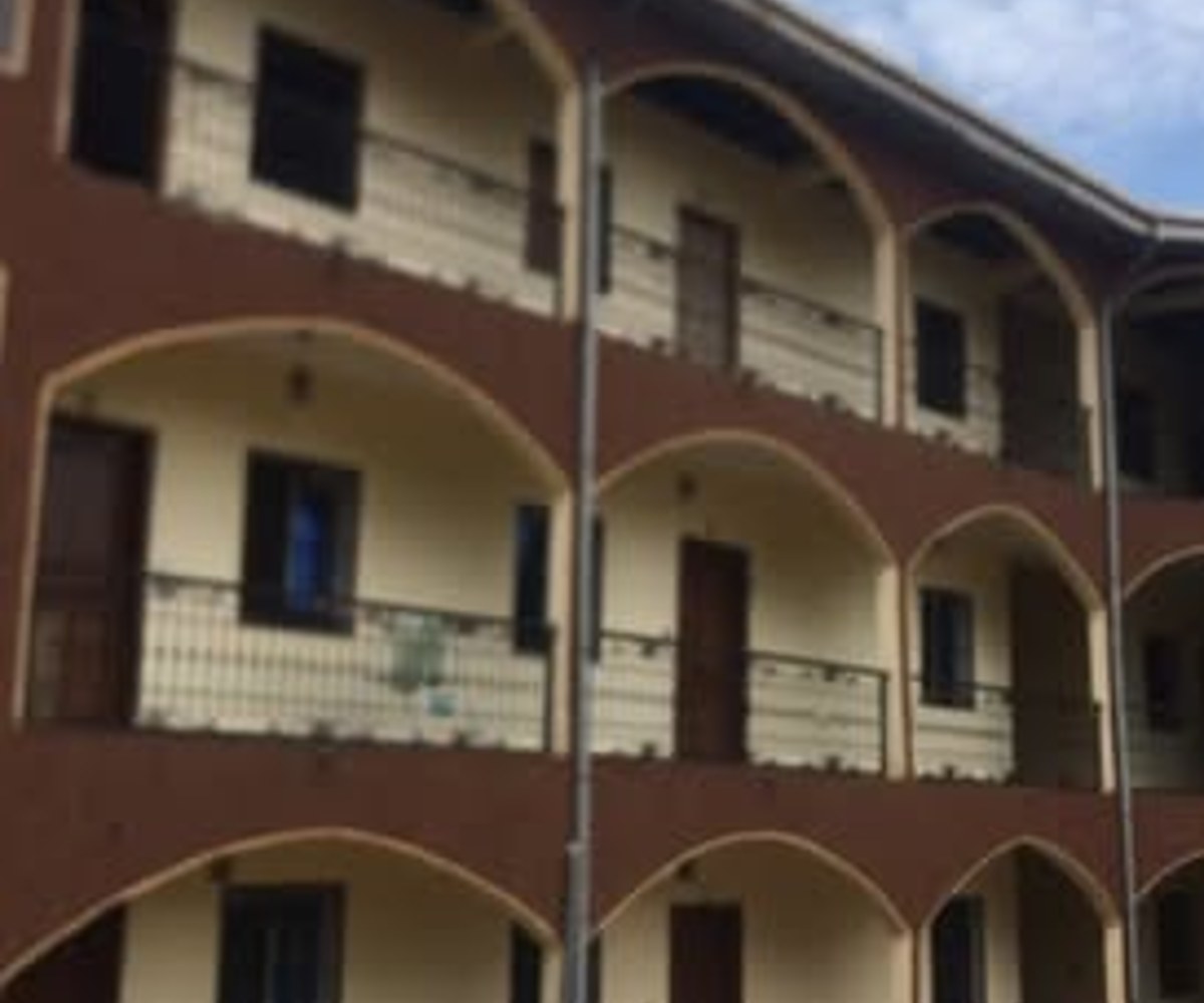 Location de chambres, studios, appartements et vente de terrains - Nkoabang
