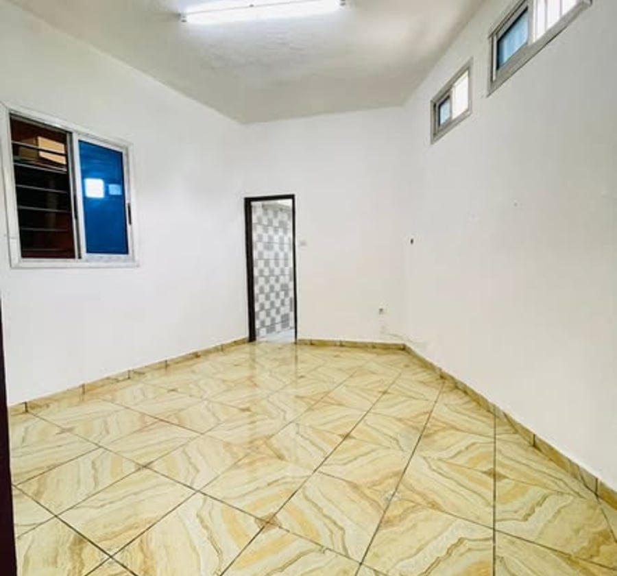 Studio moderne à louer – Logpom Bassong