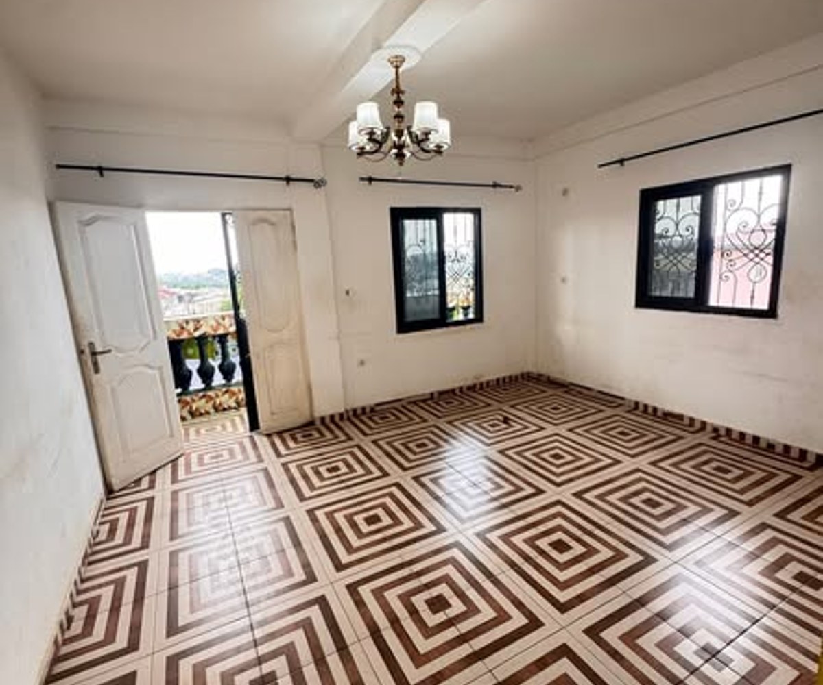 Appartement 3 chambres PK12 - Douala