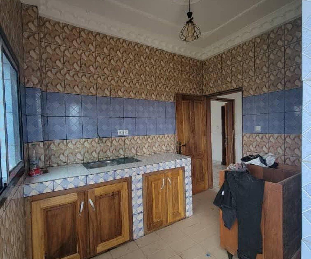 Appartement à louer à Ngousso
