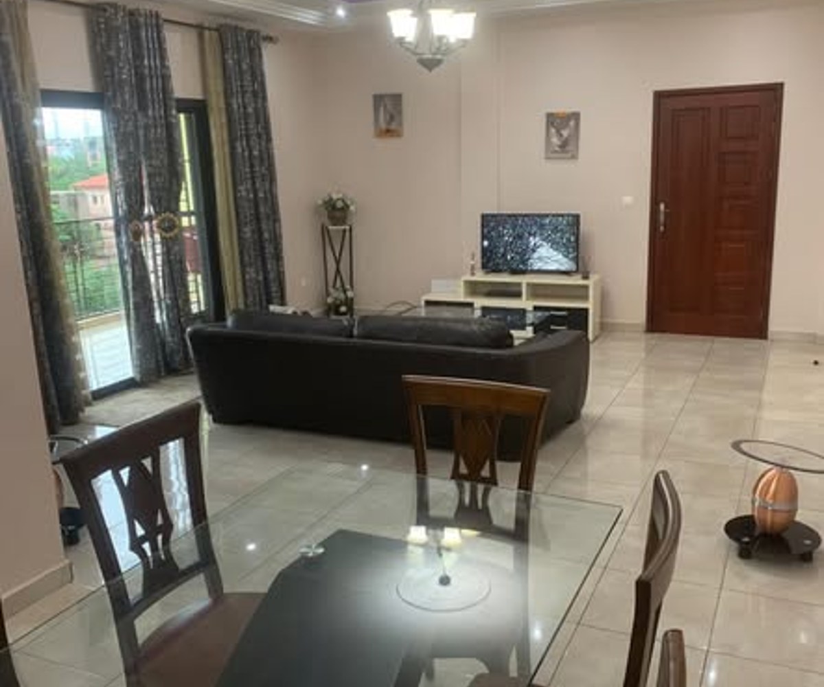 Appartement meublé à Odza - 25 000 FCFA/nuit