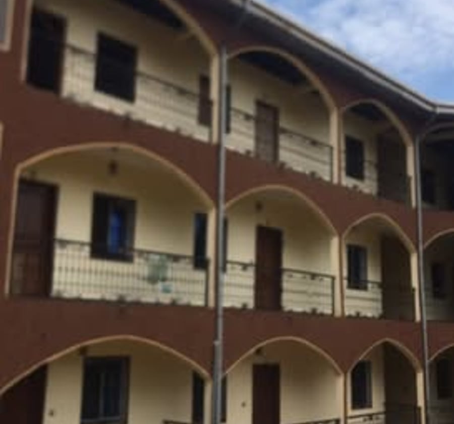 Location de chambres, studios, appartements et vente de terrains - Nkoabang
