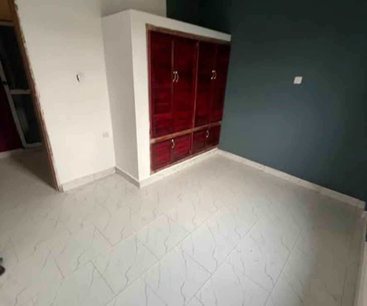 Studio moderne à louer – Yassa, Douala